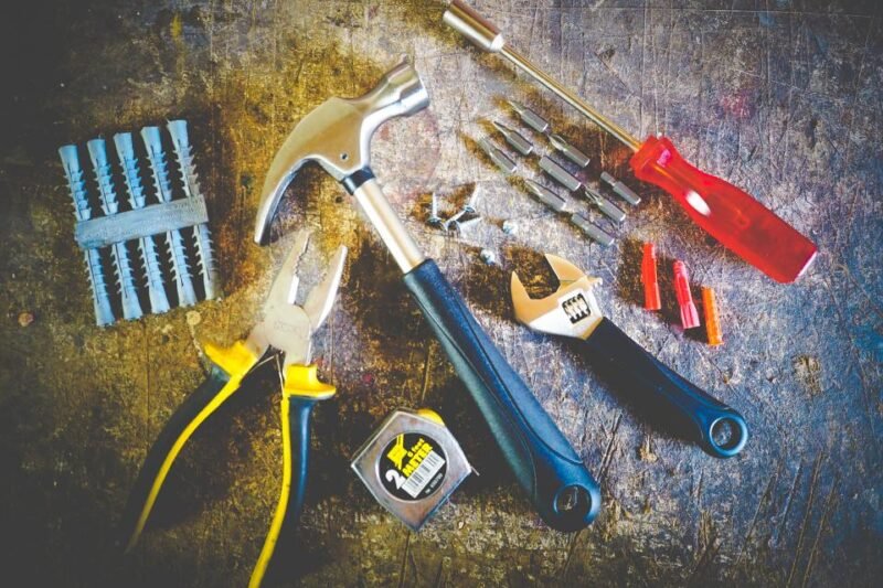 hammer screwdriver